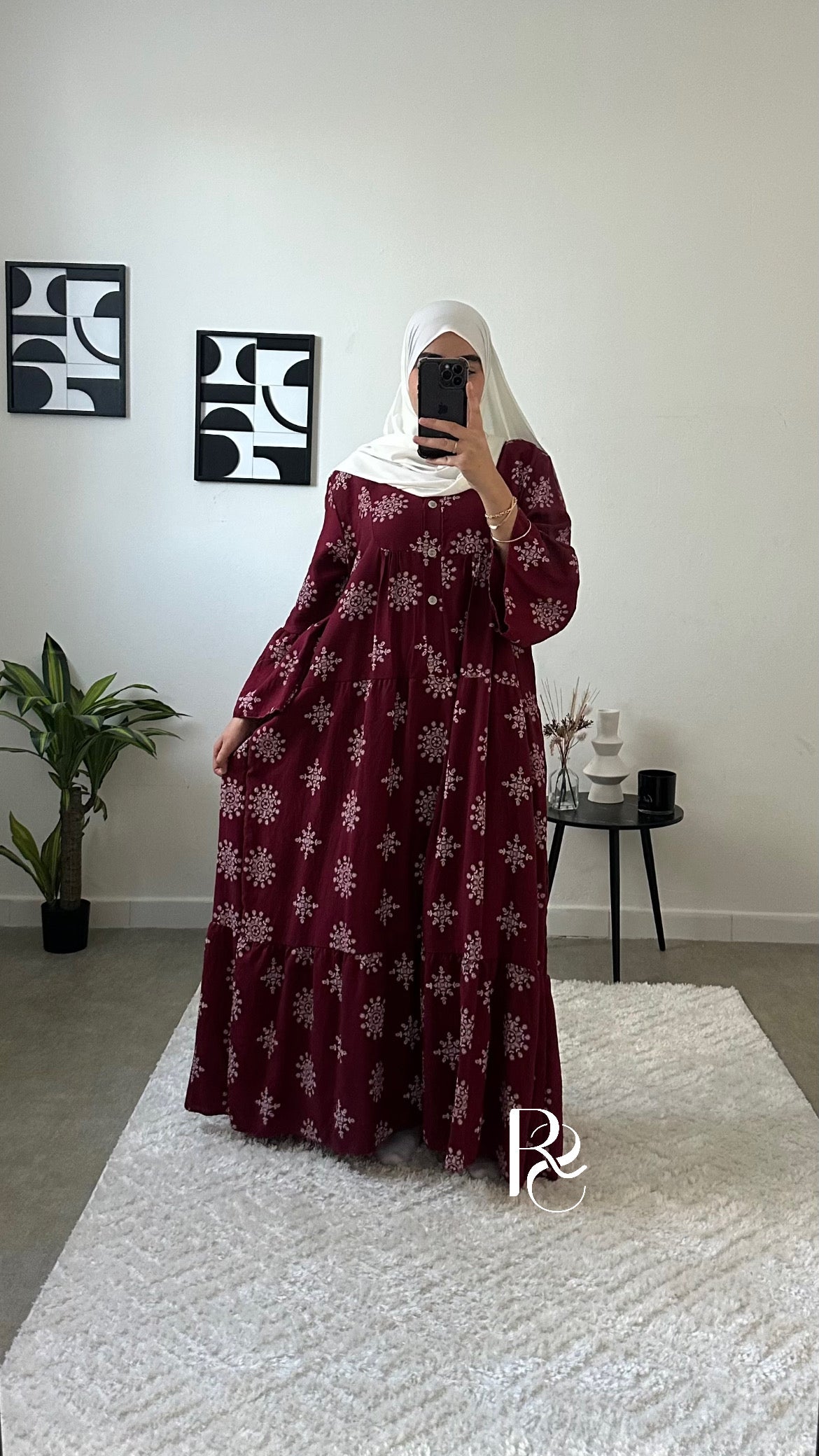 Robe bordeaux à motif