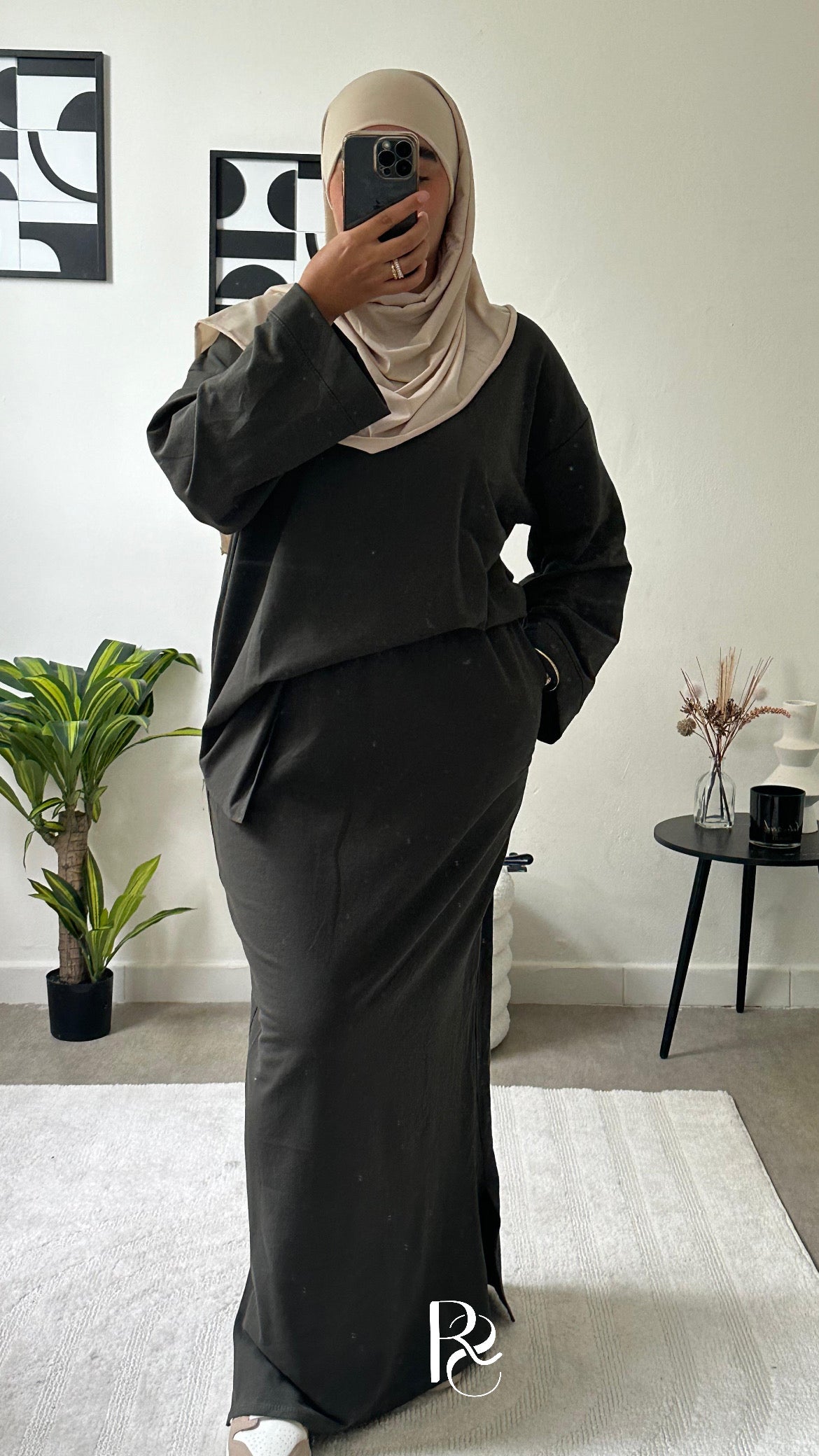 Ensemble Isra kaki